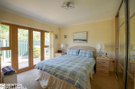 2 bedroom Detached bungalow for sale in Hospital Road, Retford, DN22