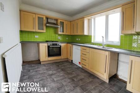 3 bedroom Terraced House for sale in High Street, Retford, DN22
