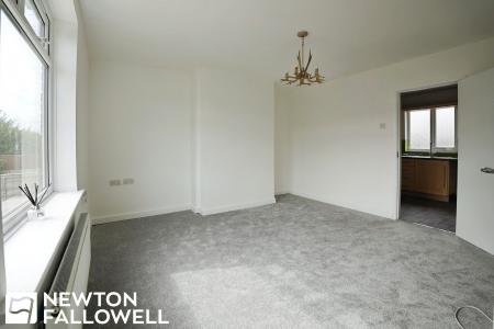 3 bedroom Terraced House for sale in High Street, Retford, DN22