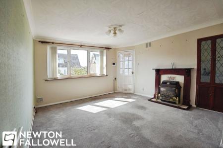 3 bedroom Semi-detached house for sale in Avon Rise, Retford, DN22