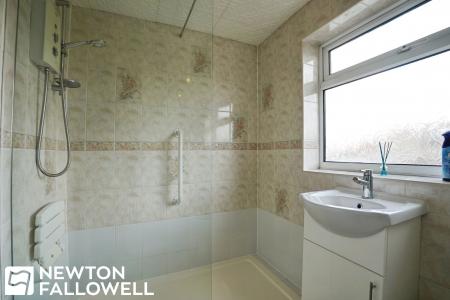 3 bedroom Semi-detached house for sale in Avon Rise, Retford, DN22