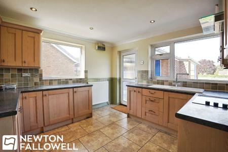 4 bedroom Bungalow to let in High Street, South Leverton, DN22