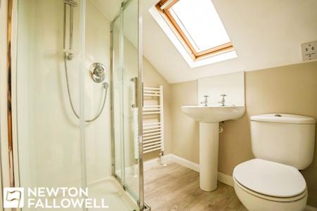 4 bedroom Bungalow to let in High Street, South Leverton, DN22