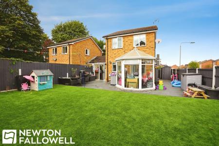 3 bedroom Link detached house for sale in Woodbeck Rise, Retford, DN22