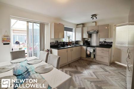 3 bedroom Link detached house for sale in Woodbeck Rise, Retford, DN22