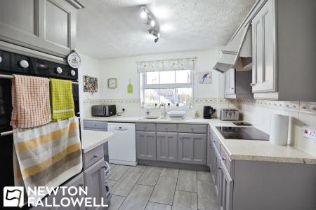 4 bedroom Detached house for sale in Eden Court, Retford, DN22