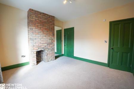 3 bedroom Terraced House for sale in Nelson Street, Retford, DN22