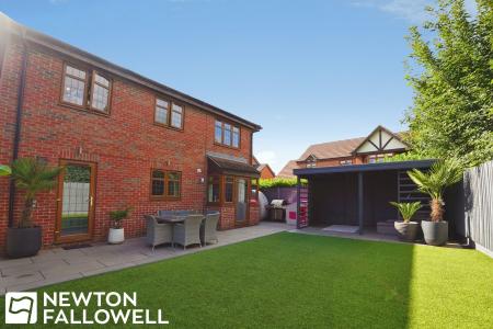 4 bedroom Detached house for sale in Laurel Grove, Retford, DN22