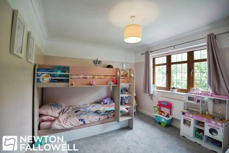 4 bedroom Detached house for sale in Laurel Grove, Retford, DN22