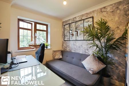 4 bedroom Detached house for sale in Laurel Grove, Retford, DN22