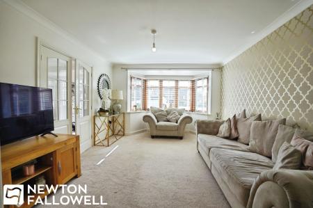 4 bedroom Detached house for sale in Laurel Grove, Retford, DN22