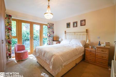 2 bedroom Detached bungalow for sale in Hospital Road, Retford, DN22