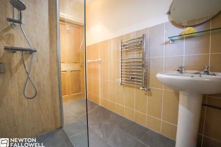 2 bedroom Detached bungalow for sale in Hospital Road, Retford, DN22