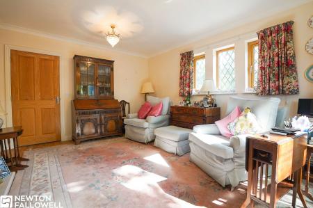 2 bedroom Detached bungalow for sale in Hospital Road, Retford, DN22