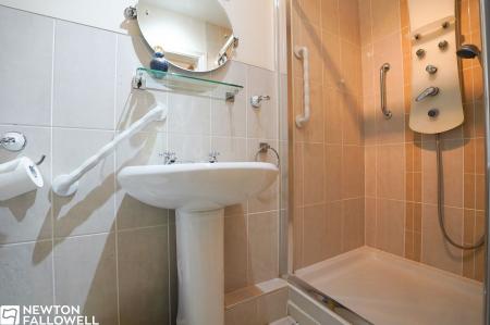 2 bedroom Detached bungalow for sale in Hospital Road, Retford, DN22