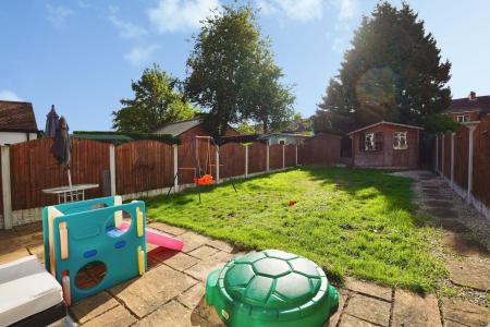 3 bedroom Semi-detached house for sale in Ordsall Park Road, Retford, DN22
