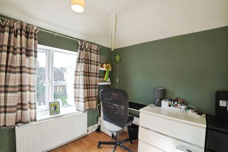 3 bedroom Semi-detached house for sale in Ordsall Park Road, Retford, DN22