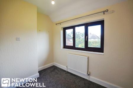 3 bedroom Semi-detached house for sale in Dendy Drive, Woodbeck, DN22