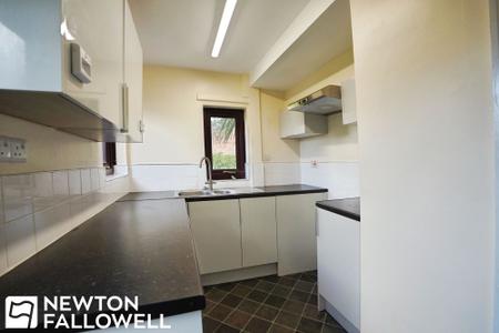 3 bedroom Semi-detached house for sale in Dendy Drive, Woodbeck, DN22