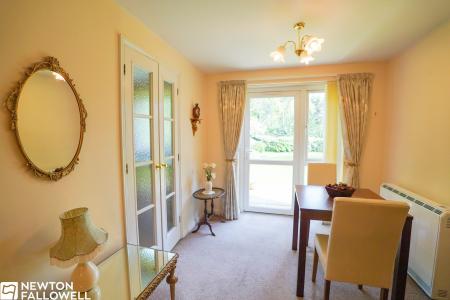 1 bedroom Retirement property to let in Charter Court, Retford, DN22