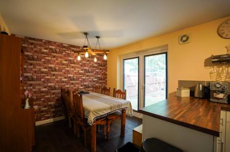 3 bedroom Detached house for sale in Crofters View, Retford, DN22