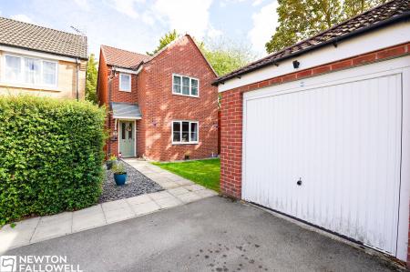 3 bedroom Detached house for sale in Crofters View, Retford, DN22