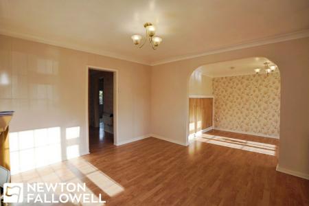 4 bedroom Detached house for sale in Bramcote Drive, Retford, DN22