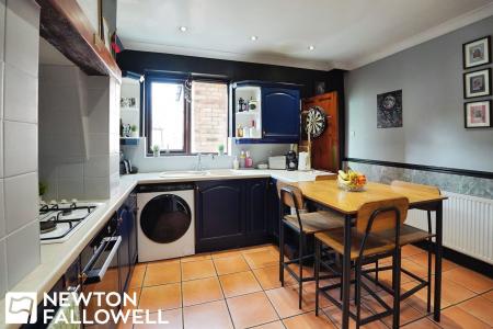 2 bedroom Terraced House for sale in Whinney Moor Lane, Retford, DN22