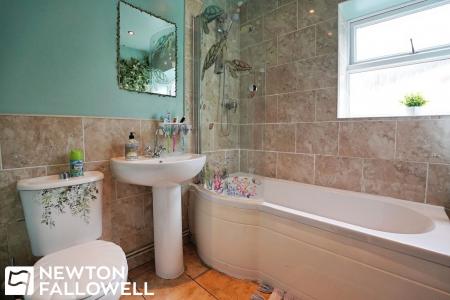 2 bedroom Terraced House for sale in Whinney Moor Lane, Retford, DN22