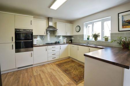 4 bedroom Detached house for sale in Blue Albion Street, Retford, DN22