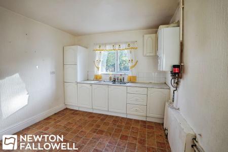 3 bedroom Semi-detached house for sale in Northfield Way, Retford, DN22