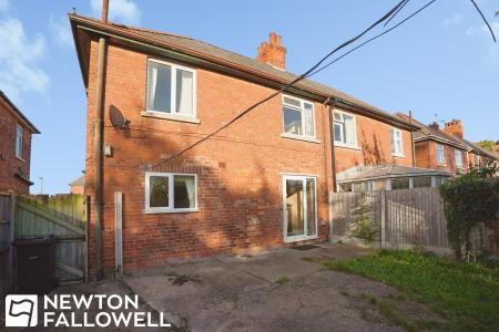 3 bedroom Semi-detached house for sale in Northfield Way, Retford, DN22
