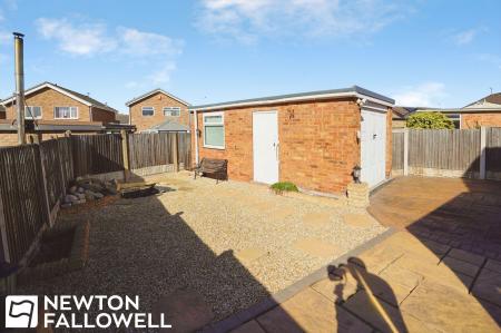 2 bedroom Detached bungalow for sale in River Close, Retford, DN22