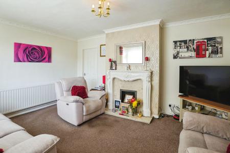 3 bedroom Semi-detached house for sale in The Oval, Retford, DN22