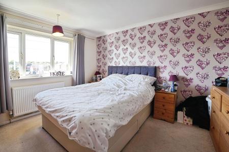 3 bedroom Semi-detached house for sale in The Oval, Retford, DN22