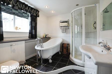 1 bedroom Detached house for sale in Station Road, Ranskill, DN22
