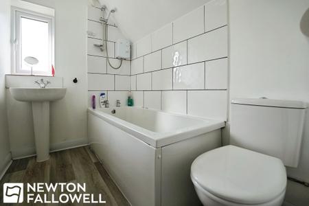 3 bedroom Semi-detached house for sale in Haughton, Retford, DN22