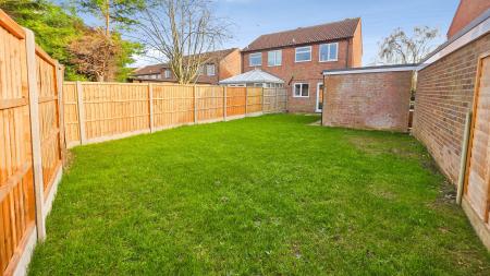 2 bedroom Semi-detached house for sale in Ambleside Close, Sleaford, NG34