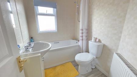 2 bedroom Park home for sale in Braemar Residential Park, Kirkby Green, LN4