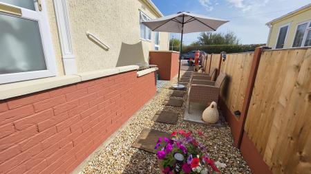 2 bedroom Park home for sale in Braemar Residential Park, Kirkby Green, LN4