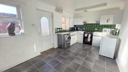 2 bedroom Terraced House for sale in Birthorpe Road, Billingborough, NG34