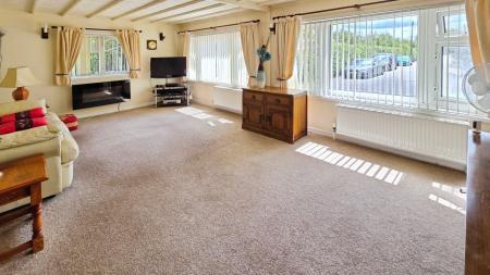 2 bedroom Park home for sale in Braemar Residential Park, Kirkby Green, Lincoln, LN4