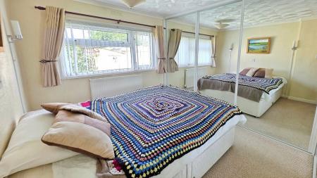 2 bedroom Park home for sale in Braemar Residential Park, Kirkby Green, Lincoln, LN4