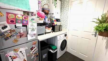 4 bedroom Detached house for sale in Brocklebank Way, Holdingham, NG34