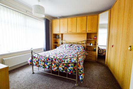 2 bedroom Bungalow for sale in Carres Square, Billinghay, LN4