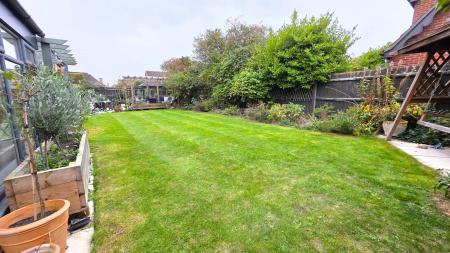 4 bedroom Detached house for sale in Clay Hill Road, Sleaford, NG34