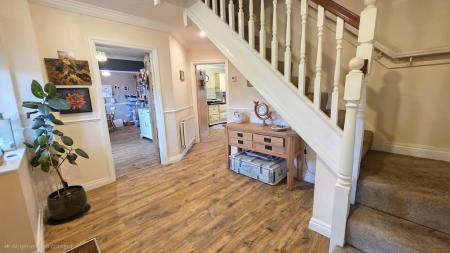 4 bedroom Detached house for sale in Clay Hill Road, Sleaford, NG34