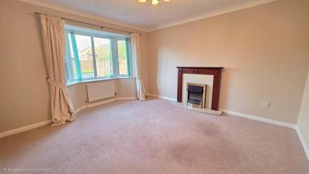 3 bedroom Detached bungalow for sale in Elmtree Road, Ruskington, NG34