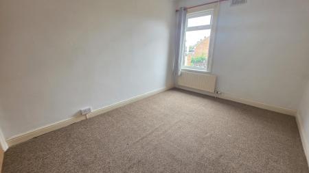 2 bedroom Terraced House for sale in Grantham Road, Sleaford, NG34