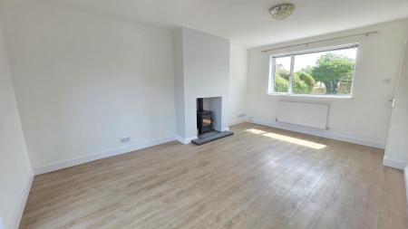 3 bedroom Semi-detached house for sale in Grantham Road, Sleaford, NG34